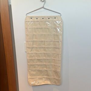 Accessories organizer